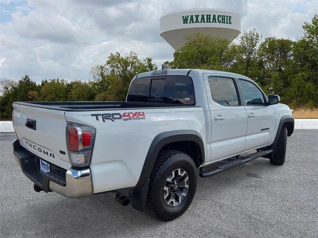 Photo of 2022 White Toyota Tacoma