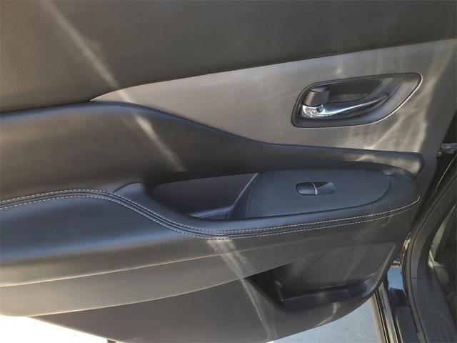 Photo of 2021 Magnetic Black Nissan Murano