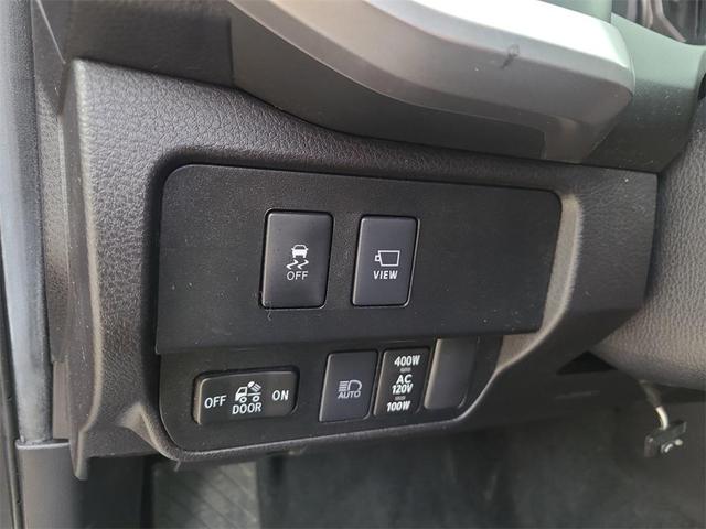 Photo of 2022 Gray Toyota Tacoma