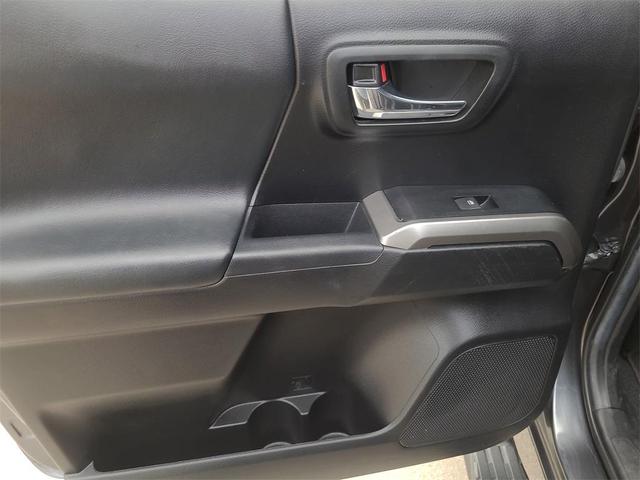 Photo of 2022 Gray Toyota Tacoma