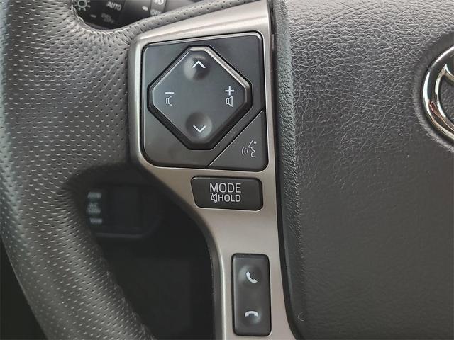 Photo of 2022 Gray Toyota Tacoma