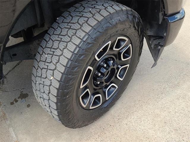 Photo of 2024 Black Metallic Ford F-250