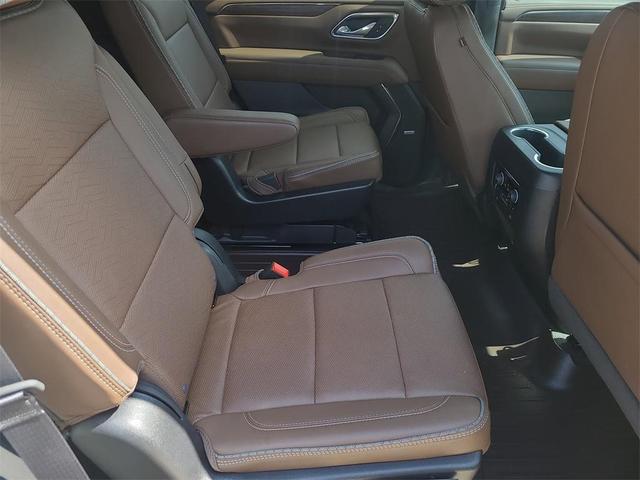 Photo of 2024 Iridescent Pearl Tricoat Chevrolet Tahoe
