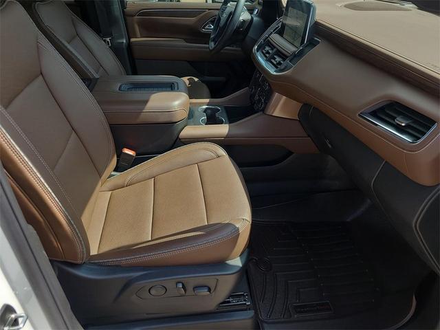 Photo of 2024 Iridescent Pearl Tricoat Chevrolet Tahoe