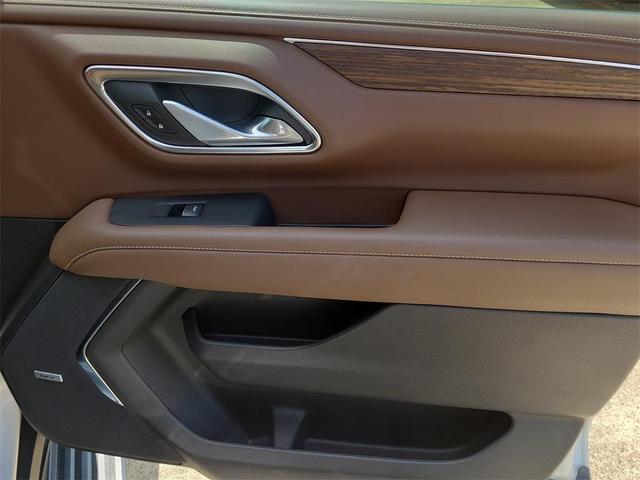 Photo of 2024 Iridescent Pearl Tricoat Chevrolet Tahoe