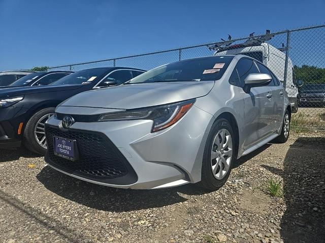 Photo of 2022 Silver Toyota Corolla