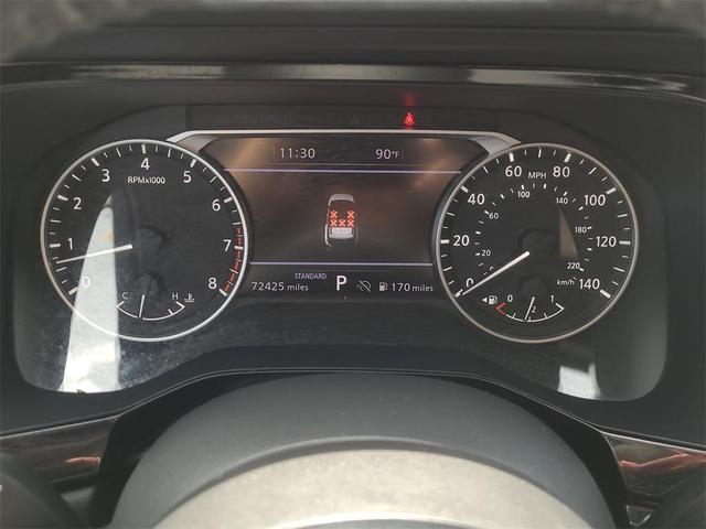 Photo of 2022 Brilliant Silver Metallic Nissan Pathfinder