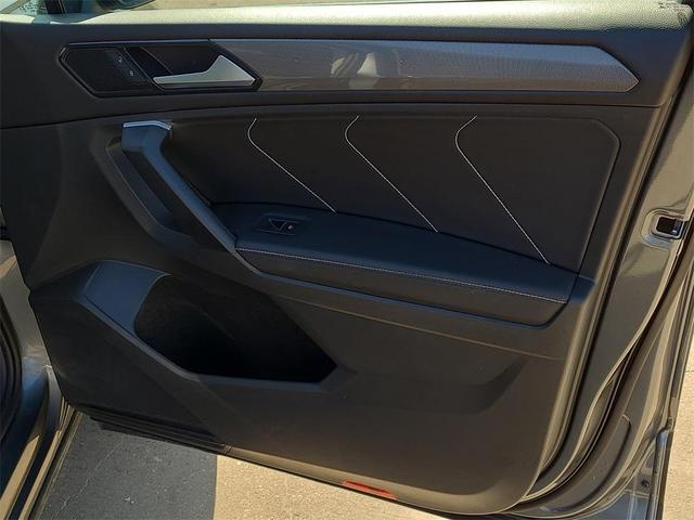 Photo of 2024 Platinum Gray Metallic Volkswagen Tiguan