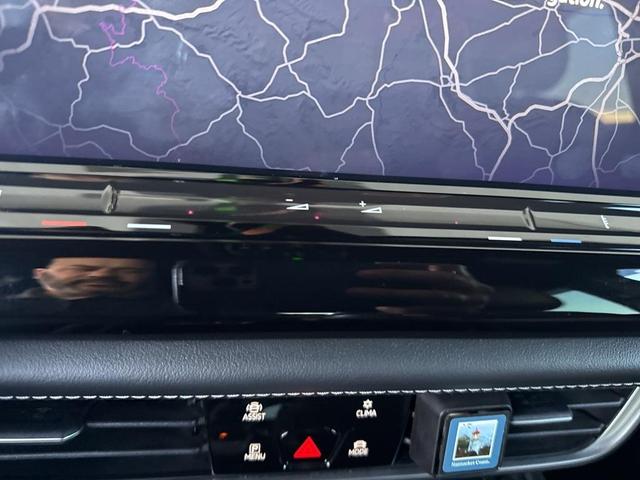 Photo of 2024 Deep Black Pearl Effect Volkswagen Atlas Cross Sport