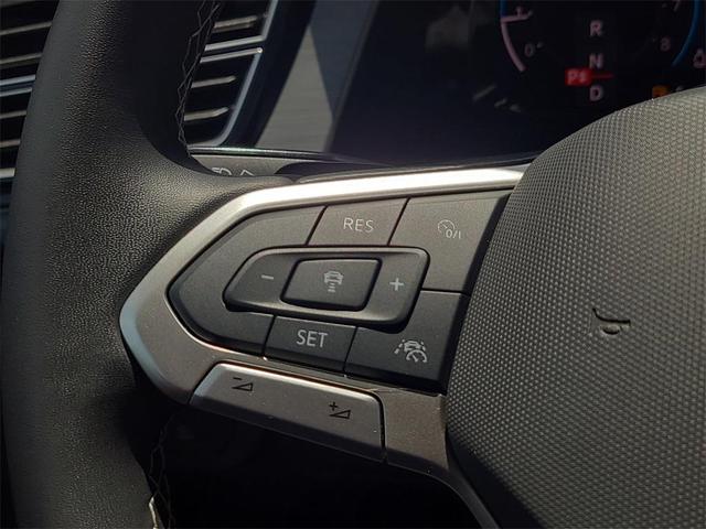Photo of 2024 Pure White Volkswagen Atlas Cross Sport