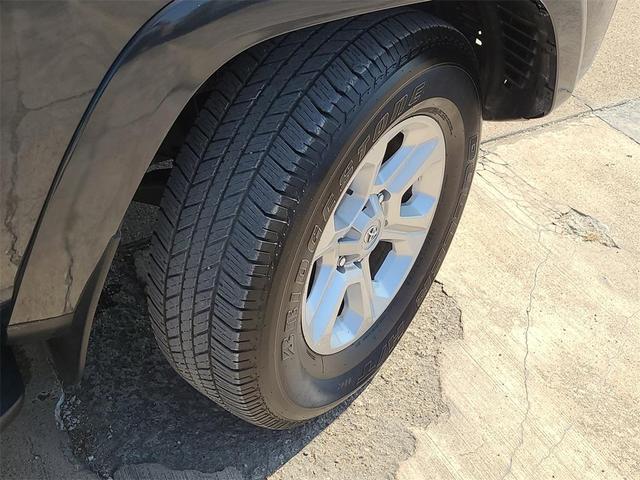 Photo of 2024 Gray Toyota 4Runner