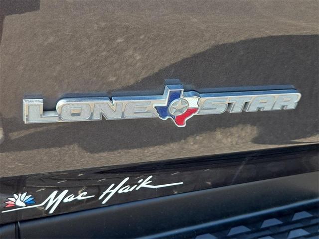 Photo of 2022 Granite Crystal Clearcoat Metallic RAM 1500