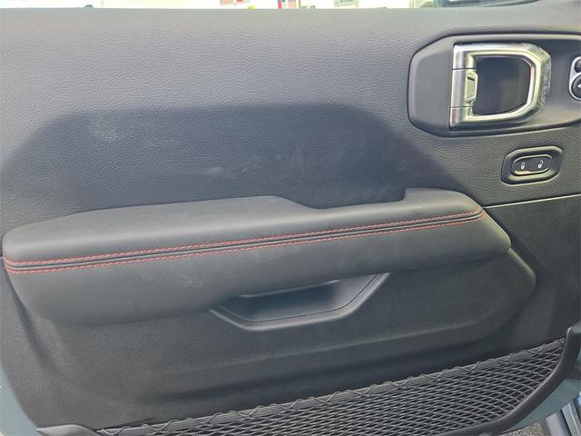 Photo of 2025 Anvil Clearcoat Jeep Gladiator