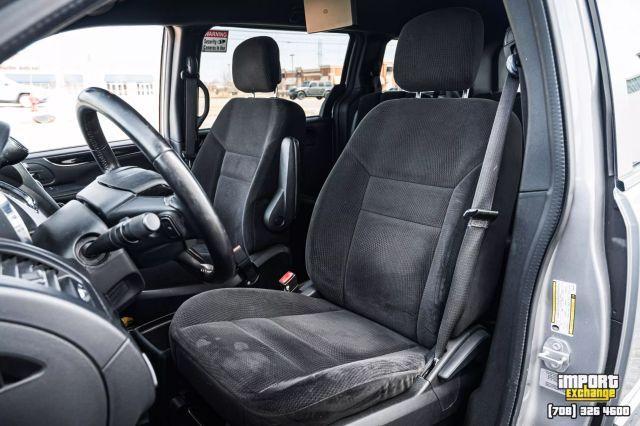 Photo of 2017 Silver Dodge Grand Caravan
