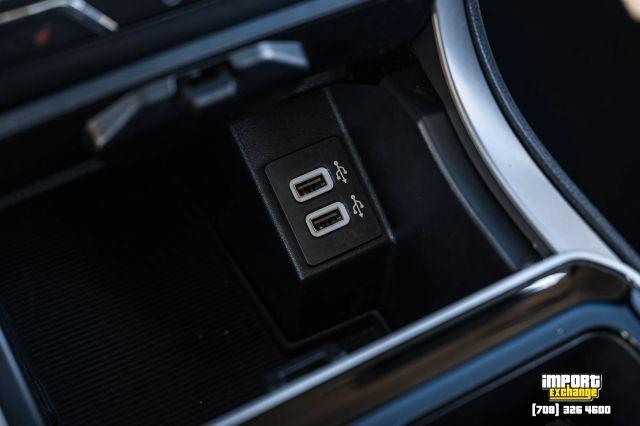Photo of 2020 White Ford Edge
