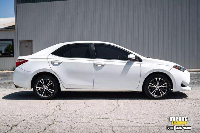 Photo of 2019 White Toyota Corolla