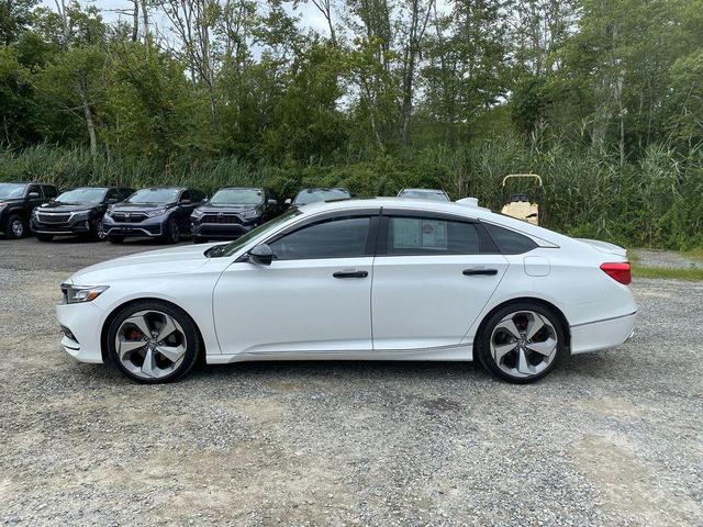 Photo of 2018 Platinum White Pearl Honda Accord