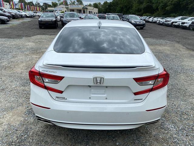 Photo of 2018 Platinum White Pearl Honda Accord