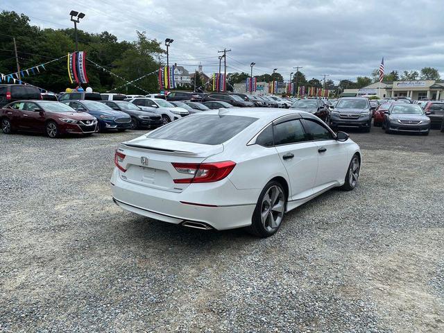 Photo of 2018 Platinum White Pearl Honda Accord