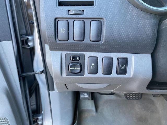 Photo of 2015 Silver Sky Metallic Toyota Tacoma