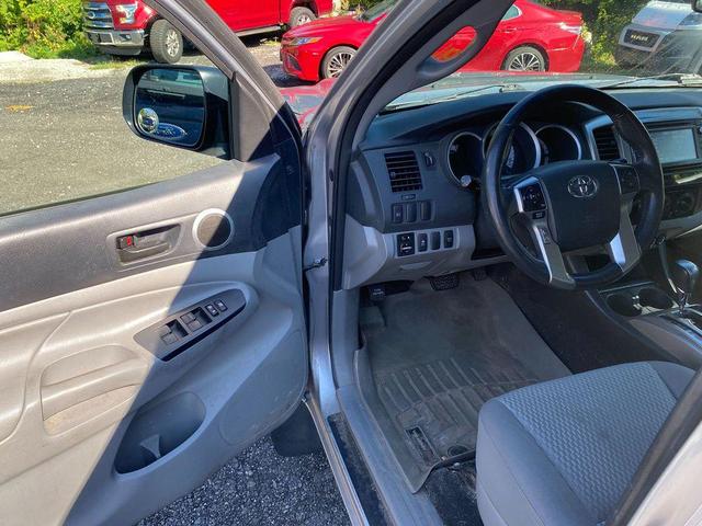 Photo of 2015 Silver Sky Metallic Toyota Tacoma