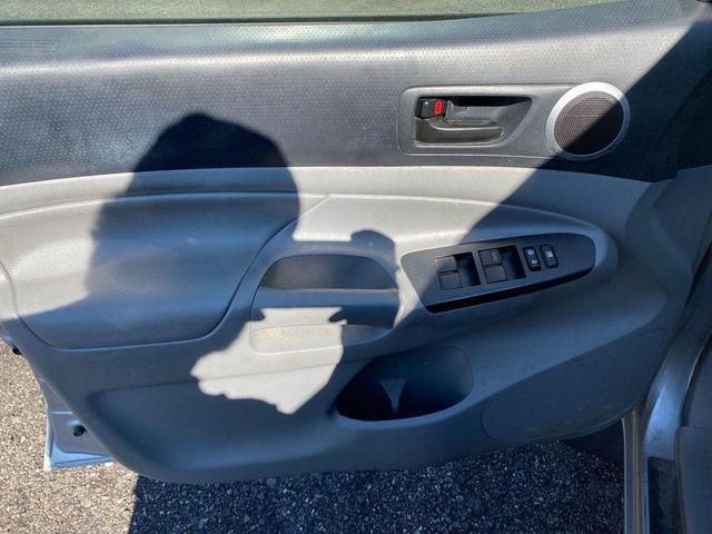 Photo of 2015 Silver Sky Metallic Toyota Tacoma