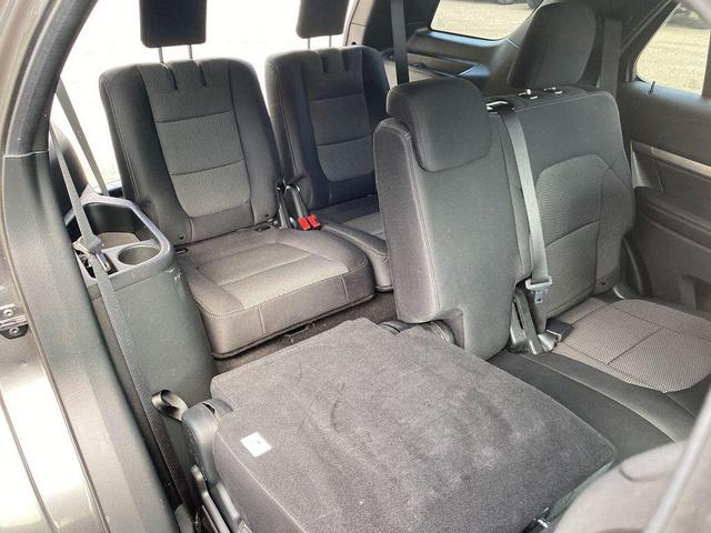 Photo of 2019 Magnetic Metallic Ford Explorer