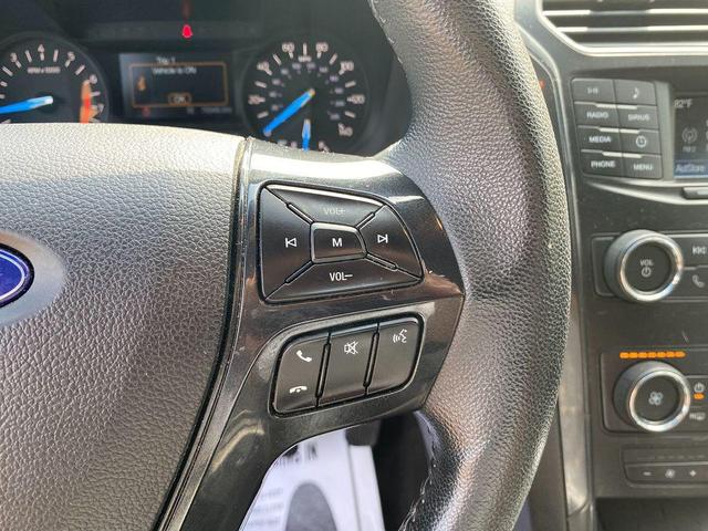Photo of 2019 Magnetic Metallic Ford Explorer