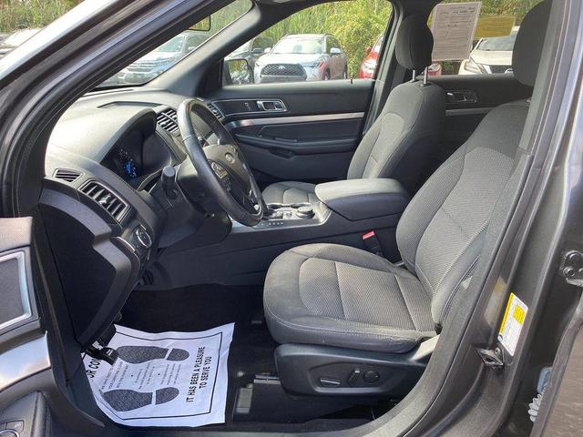 Photo of 2019 Magnetic Metallic Ford Explorer