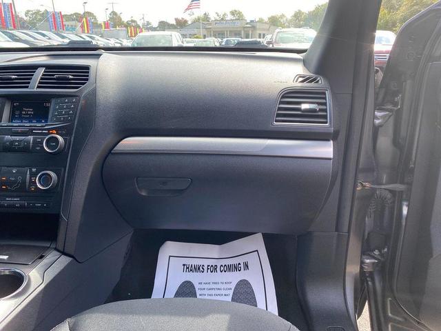 Photo of 2019 Magnetic Metallic Ford Explorer