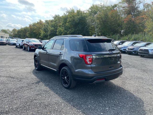 Photo of 2019 Magnetic Metallic Ford Explorer