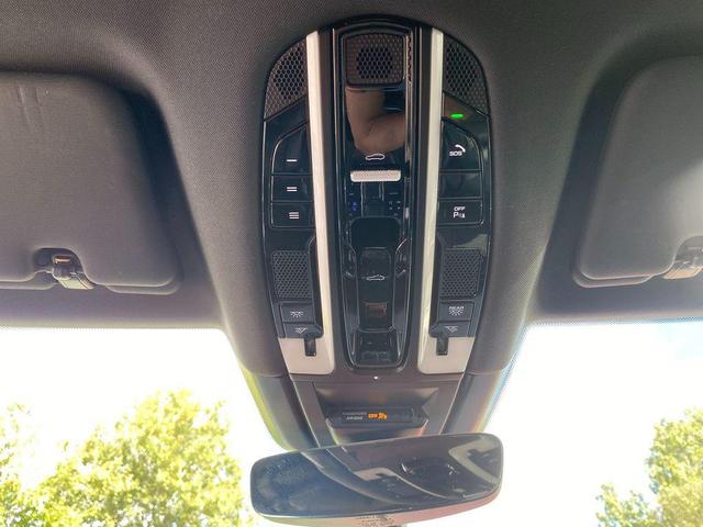 Photo of 2019 Moonlight Blue Metallic Porsche Cayenne