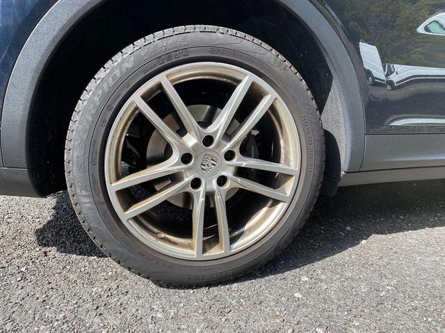 Photo of 2019 Moonlight Blue Metallic Porsche Cayenne