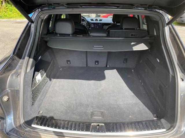 Photo of 2019 Moonlight Blue Metallic Porsche Cayenne
