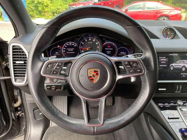 Photo of 2019 Moonlight Blue Metallic Porsche Cayenne