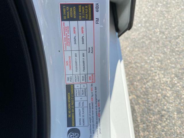 Photo of 2022 Pure White INFINITI Q50