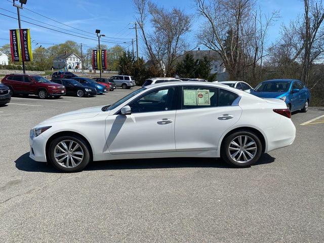 Photo of 2022 Pure White INFINITI Q50