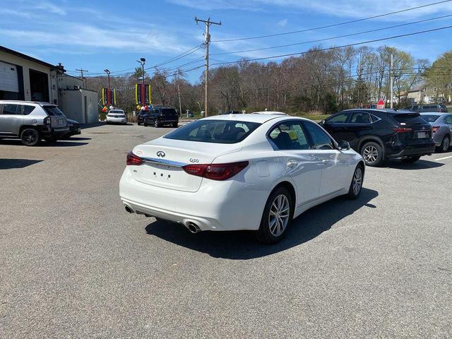 Photo of 2022 Pure White INFINITI Q50