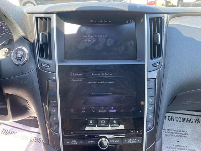 Photo of 2022 Pure White INFINITI Q50