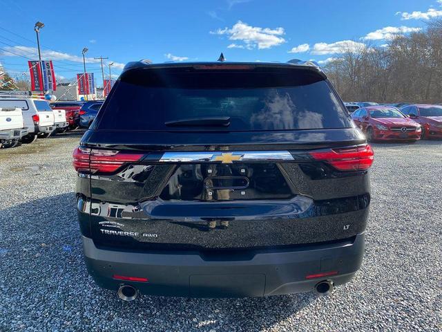 Photo of 2023 Mosaic Black Metallic Chevrolet Traverse