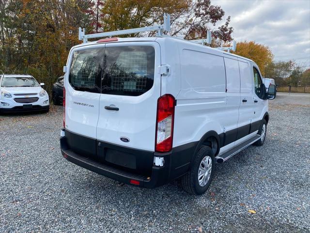 Photo of 2019 Oxford White Ford Transit-250