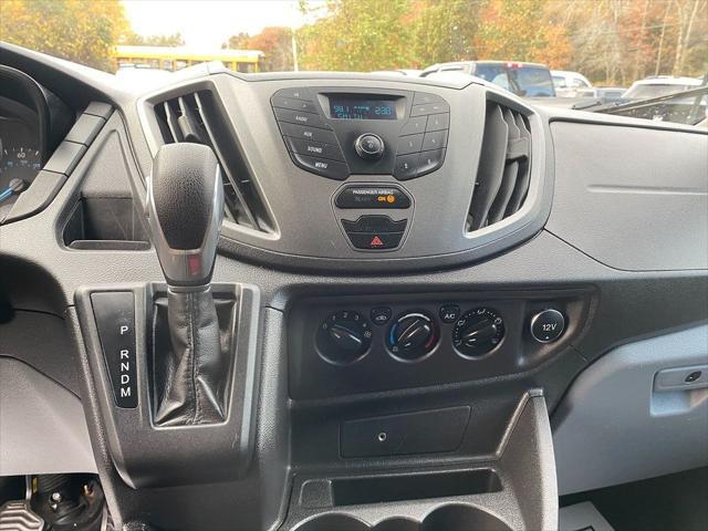 Photo of 2019 Oxford White Ford Transit-250