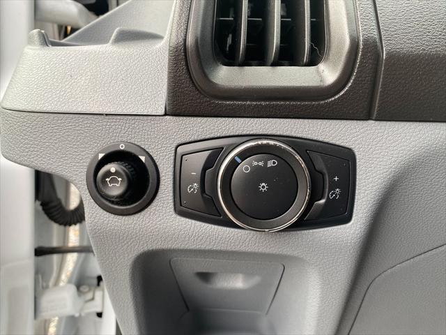 Photo of 2019 Oxford White Ford Transit-250