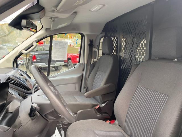 Photo of 2019 Oxford White Ford Transit-250