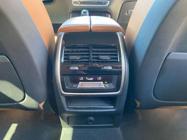 Photo of 2019 Black Sapphire Metallic BMW X5