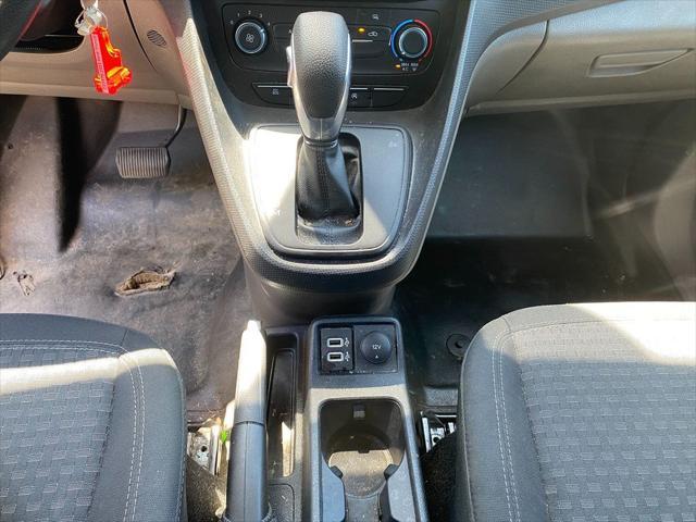 Photo of 2021 Silver Ford Transit Connect
