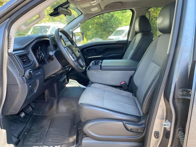 Photo of 2020 Gun Metallic Nissan Titan