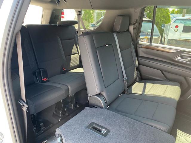 Photo of 2021 Summit White GMC Yukon XL
