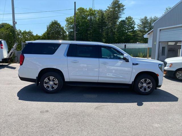 Photo of 2021 Summit White GMC Yukon XL