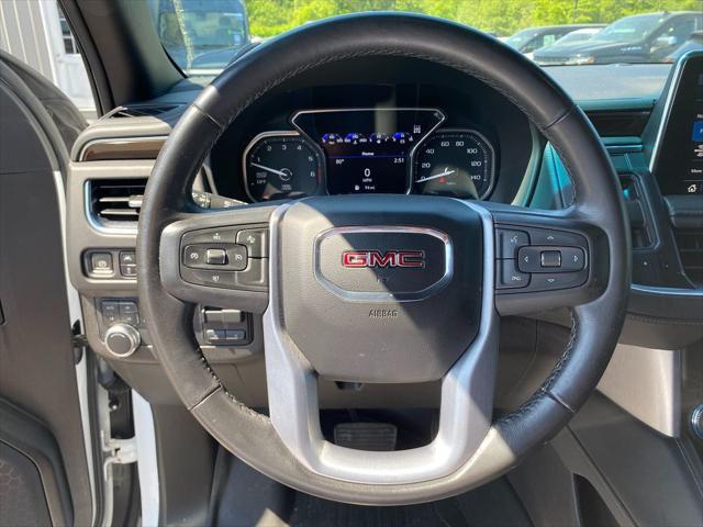 Photo of 2021 Summit White GMC Yukon XL